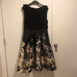 Ted Baker sleeveless dress, size 5.
